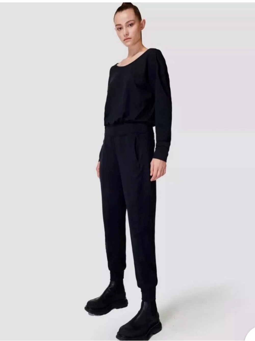 Women’s Sweaty Betty navy jumpsuit size small - Picture 5 of 6